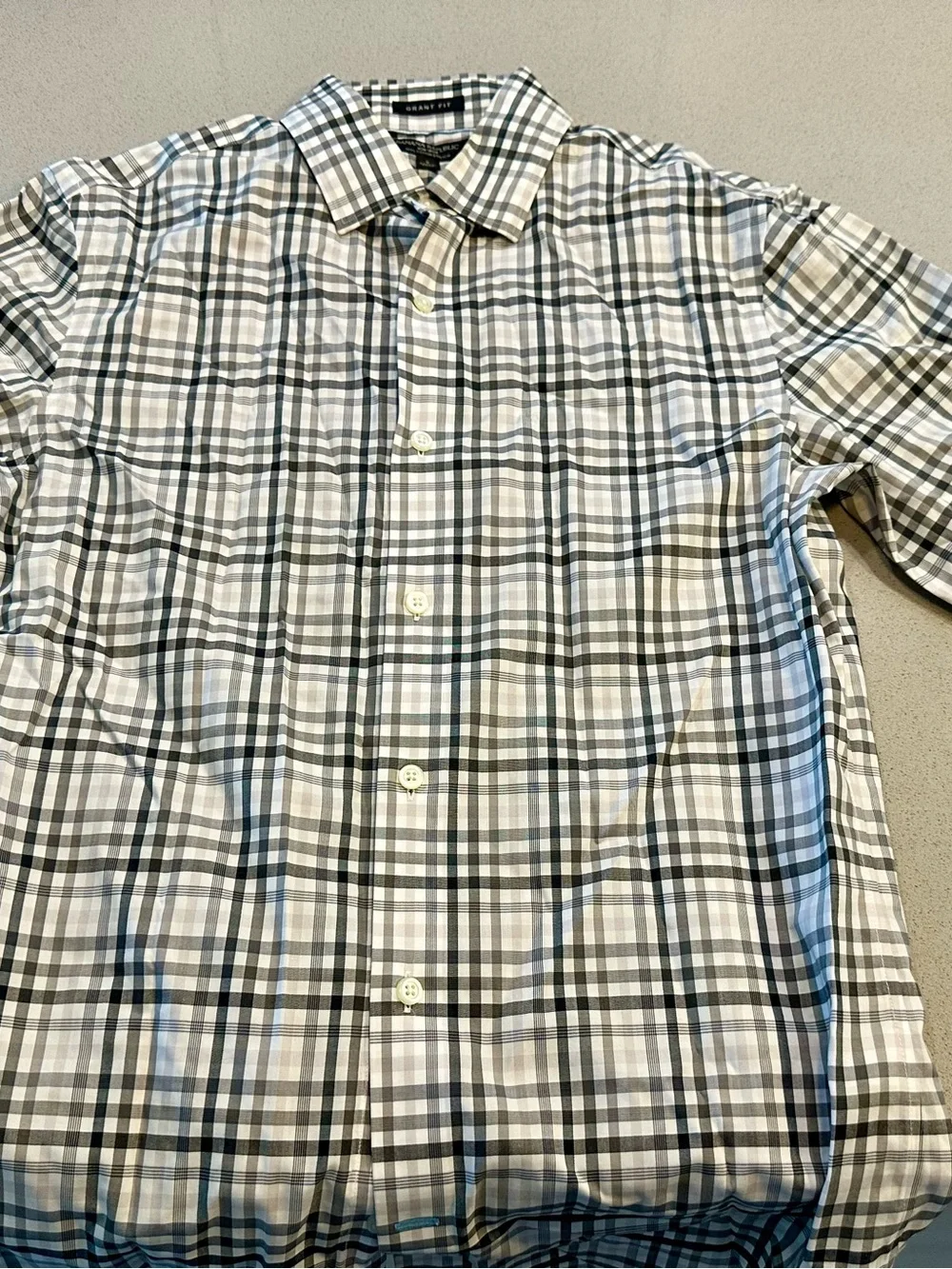 Banana Republic Men’s Gray & White Plaid Dress Shirt
